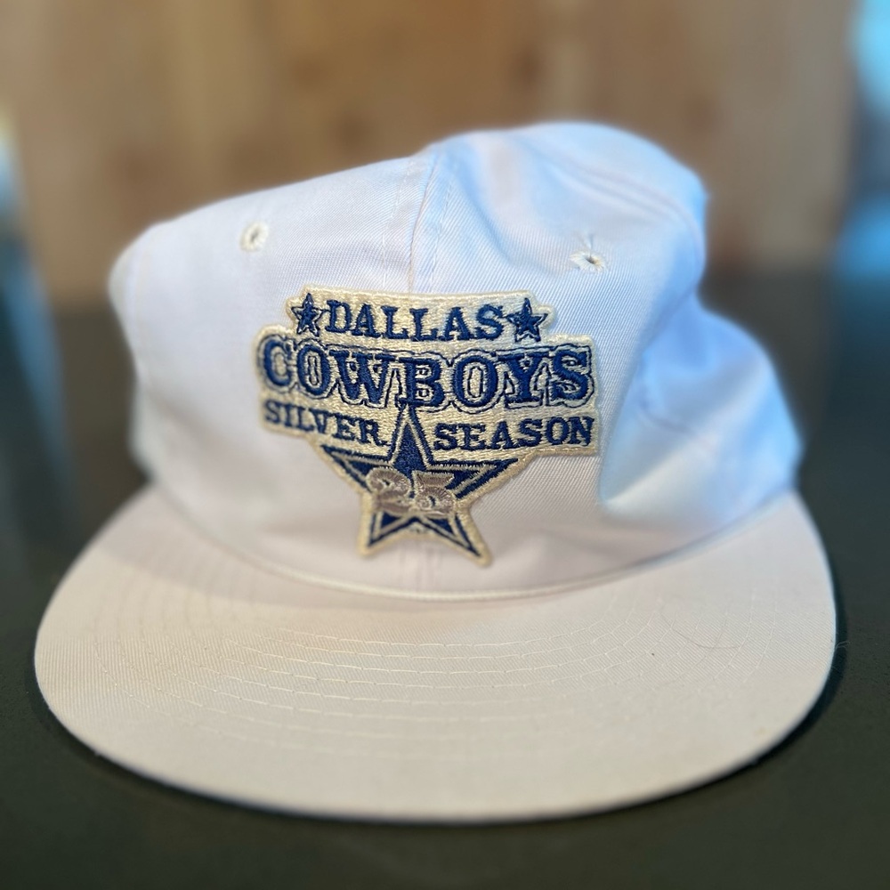 Dallas Cowboys Silver Season Hat – NWOT